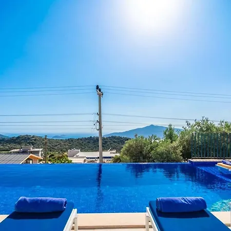 Kalkanda 6 Kisilik Lueks Tatil Villasi 4* Kas
