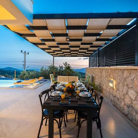 Hotel Kalkanda 6 Kisilik Lueks Tatil Villasi 4*
